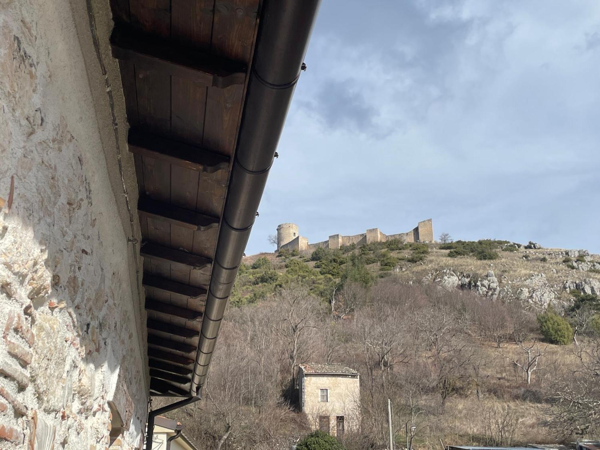 Sognando Bominaco - Dimora San Pellegrino Hotel Luaran gambar
