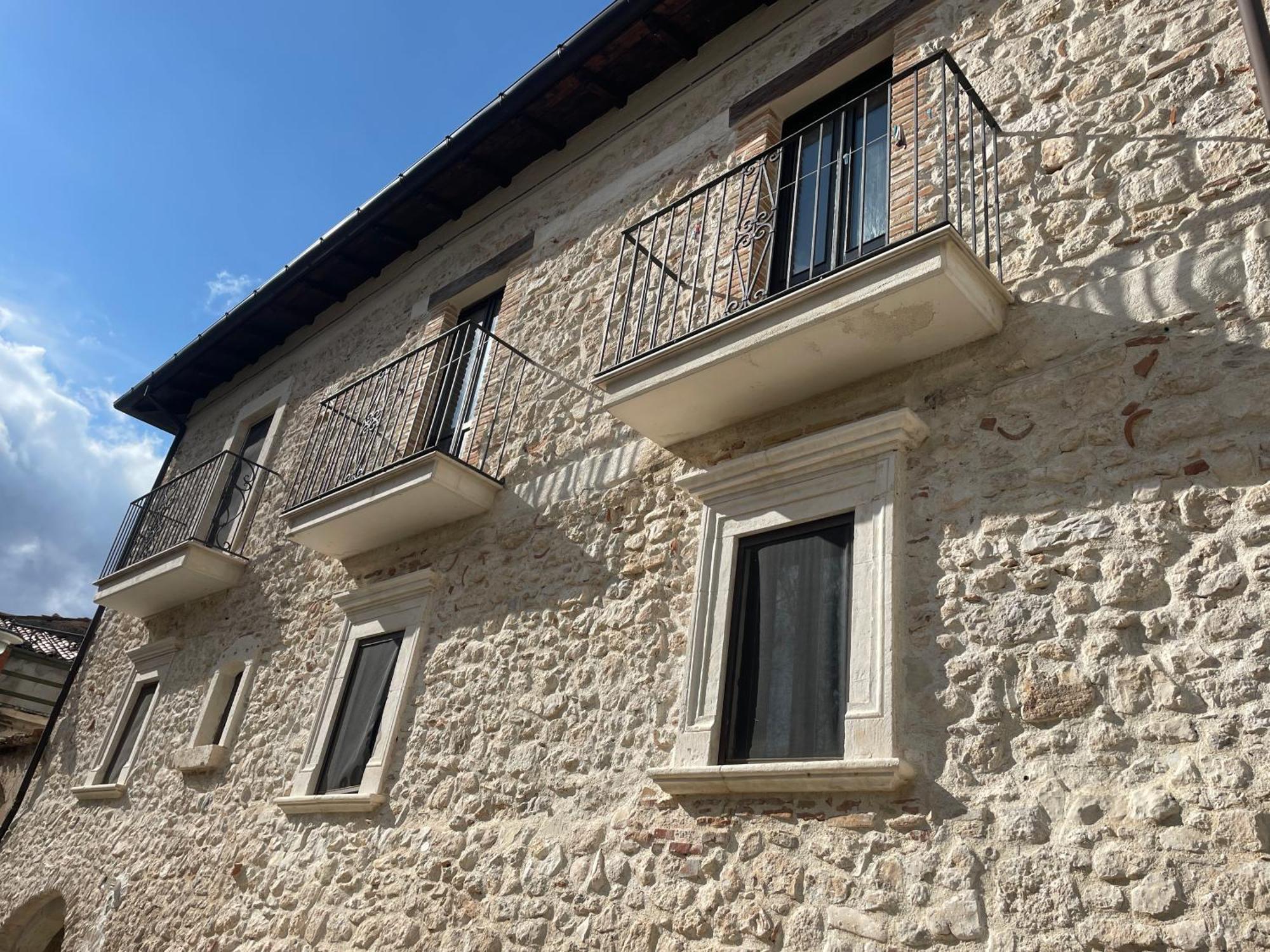 Sognando Bominaco - Dimora San Pellegrino Hotel Luaran gambar